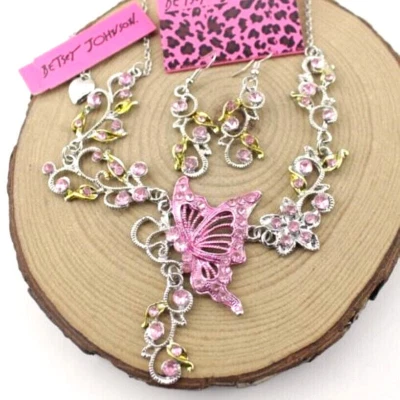 Conjunto de brinco pingente de prata borboleta rosa Betsey Johnson bolsas de presente grátis - Imagem 1 de 4