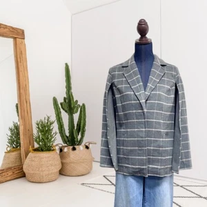 Chico's Women 0 = S PLUSH CAPE WINDOWPANE Plaid Poncho Jacket Grey - Picture 1 of 13