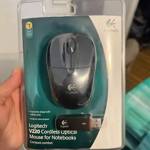 Logitech V220 Cordless Optical Mouse For Notebooks Black & Grey PC Mac - Picture 1 of 5