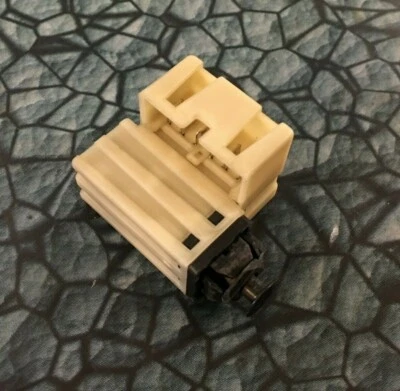 Sensor de interruptor de luz de freno - Contacto de pedal Chrysler 513719-65 Dodge Ram 04671335 Foto 1 de 4