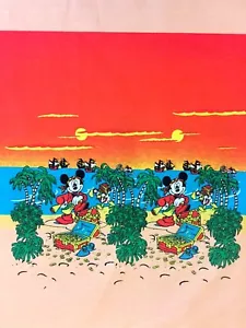 Mickey Mouse STOFF orange Pirateninsel - 4 YARDS, 60" W - #M07 - Bild 1 von 6
