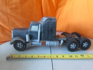 Vintage Pressed steel Tootsietoy Kenworth Aerodyne Semi Cab Only 15" LONG - Picture 1 of 7