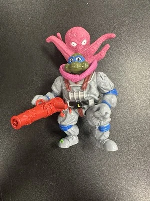 TMNT Deep Sea Diver Leo Figure 1994 - Image 1 of 4