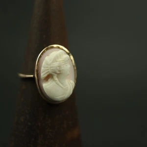 Vintage Cameo Ring 9ct 9K Yellow Gold - Size Q 1/2 375 Solid 4.6g - Picture 1 of 16