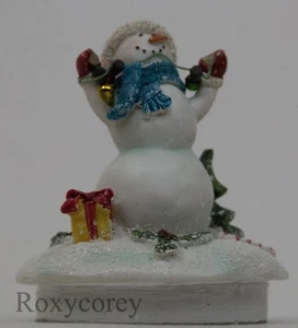 Yankee Candle Snowman Christmas Lights Medium Large Candle Jar Topper NIB - Picture 1 of 3