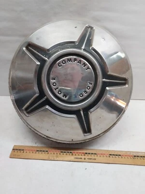 1970–1974 Ford Mustang Maverick Torino 10-5/8" Dog Dish Hubcap - Image 1 of 4