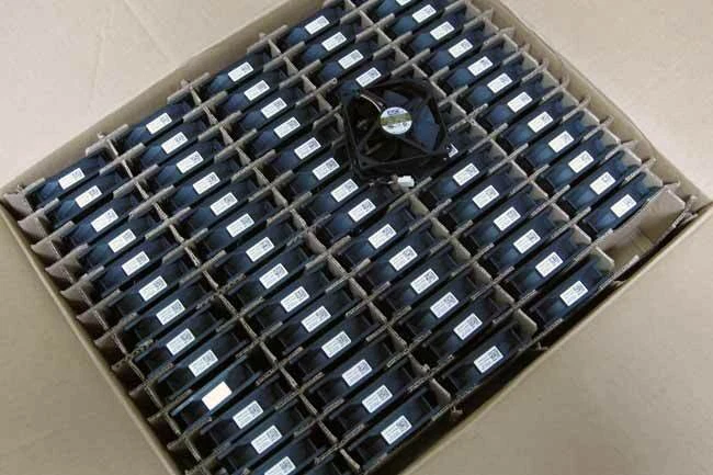 AVC Cooling Fan DS09225B12U 92x92x25mm DC 12V 0.56A 81CFM 4-pin M418C