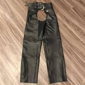 Vintage Harley Davidson Women's black leather Chaps NWOT M Medium Y2K New - Picture 1 of 15