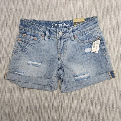 Aeropostale Shorts Womens 0 Light Wash Boyfriend Distressed Denim Cuffed New - Image 1 of 4