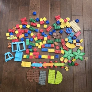 Vintage Lot Of 120 Building Mega Bloks - Picture 1 of 18