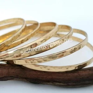 Juego de 7 brazaletes, brazaletes de oro martillado, pulseras apilables brazaletes de latón TH18 - Imagen 1 de 4