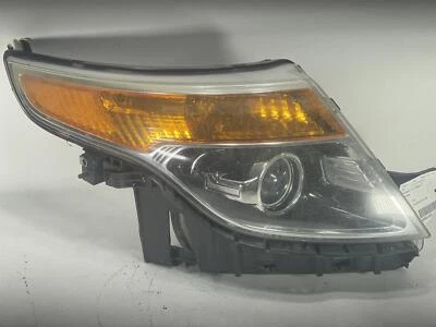 Used Right Headlight Assembly fits: 2013 Ford Explorer Base halogen w/o police p Foto 1 de 4