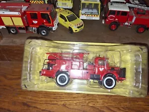 Pompieri 1/43 IXO Berliet Glc 28 4x4 Rosa Aeronautica Militare Hachette Insieme - Foto 1 di 1