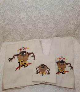 Vintage 1993 Looney Tunes Tasmanian Devil 3 Piece Towel Set Embroidered on White - Picture 1 of 14