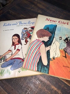 Scholastic Buch Dienstleistungen 2x Lot 70er Jahre Vintage Kinder Leser - Bild 1 von 5
