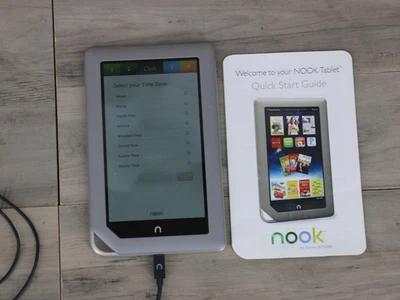 Nook by Barnes & Noble 7" eReader Tablet First Edition 2010-2011 - Image 1 of 4