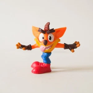 Mini CRASH BANDICOOT Toy Action Figure Model 2021 Smash Box Surprise Gift - Picture 1 of 6