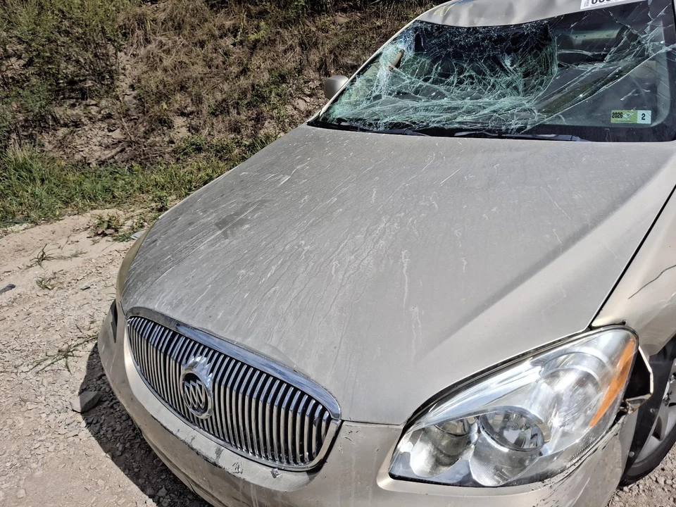 Used Air Cleaner Assembly fits: 2007 Buick Lucerne 3.8L Federal emissions opt NT - Image 1 of 4