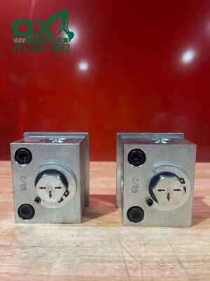 2 Excavator Style Three Way Valve 1/2” BSPP Ports With Weld On Mounting Plate - Image 1 of 4