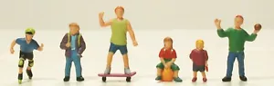 5722 Personnages Sportifs Activités Jeux Model Power 1/87eme - Foto 1 di 1