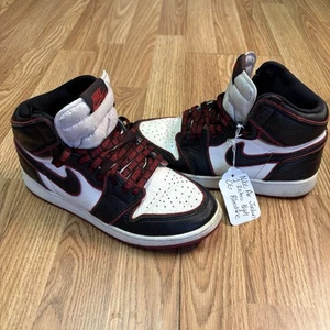 Nike Jordan 1 Retro High OG Bloodline Shoes Youth 5.5 With Box - Picture 1 of 5