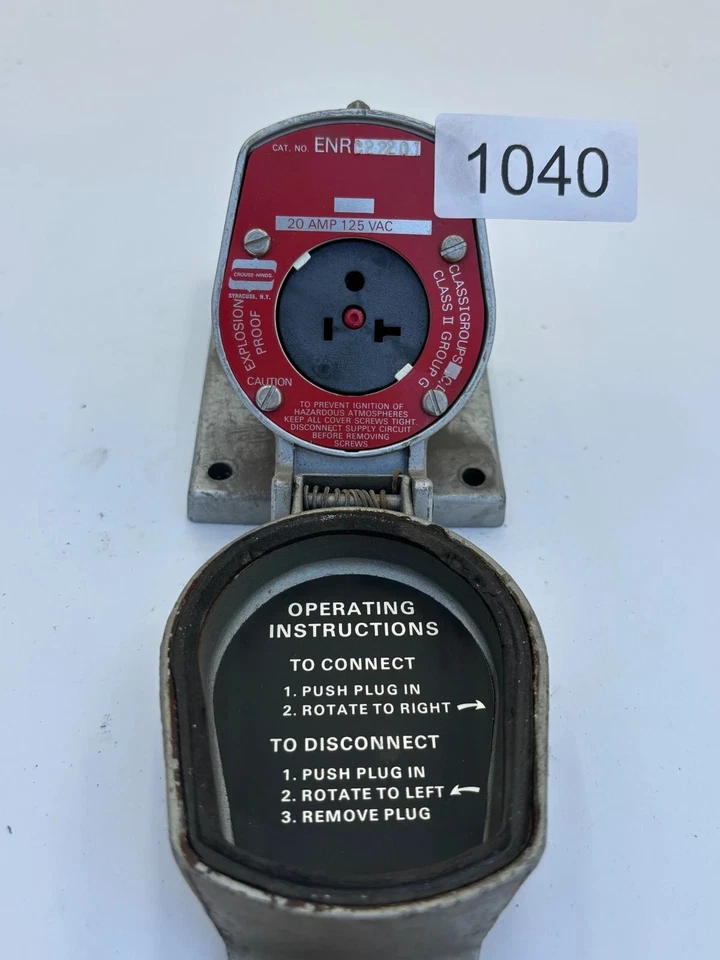 Receptáculo Crouse-Hinds ENR C22201 à prova de explosão 20A 125V - Imagem 1 de 4