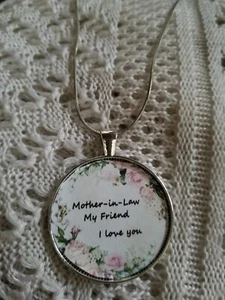 SCHWIEGERMUTTER, MEINE FREUNDIN - ICH ❤ DU - 1,5" RUNDE HALSKETTE - MEIN DESIGN - Bild 1 von 2