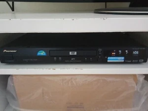 Pioneer DV-355 DVD Player with Remote. - Picture 1 of 3