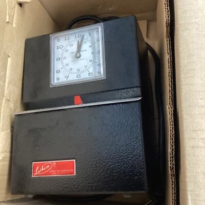 Lathem Time clock model 3021 - Picture 1 of 4