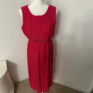 Vestido midi plisado de diseñador Tahari Arthur S. Levine con cinturón de cuerda con cordón talla M - Imagen 1 de 10