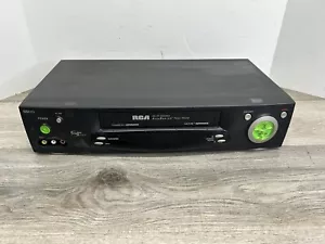 RCA VR708HF Hi-Fi VCR VHS AccuSearch 4Head pulsanti verdi * testato funziona * senza telecomando - Foto 1 di 8