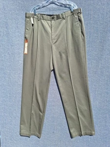 NWT Haggar Mens Khaki Pants 42 X 34 Classic Fit Work To Weekend Pleated Olive - Picture 1 of 14