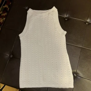 Gap hochgeschlossener perforierter Pullover Tanktop creme Größe X-Small - Bild 1 von 5