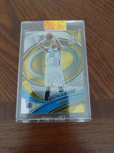 Anthony Davis Spectra Gold /10
