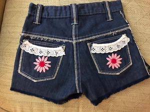 Vintage 70's Denim Shorts Girls size 6-7 Waist 22-23"  Length 10"  Inseam 2" - Picture 1 of 3