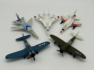 Jet militari vintage Road Champs metallo pressofuso: F-14, F-16, F-11 P-47D, 1:6 - Foto 1 di 14