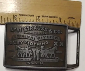 Vintage Levi Strauss & Co DESIGNER Gürtel SCHNALLE patentiert 20. Mai 1873 geprägt - Bild 1 von 5