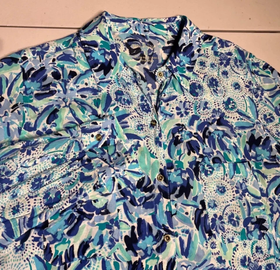 Camisa Lilly Pulitzer Top Para Mujer Pequeña Vista Mar Azul Iris Alto Mantenimiento Rayón Foto 1 de 4