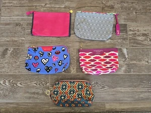 Estee Lauder Cosmetic Bags, Makeup Bags, Lot Of Five, NEW - Picture 1 of 6