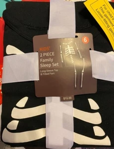 Kids' Size 6 Halloween PJ Skeleton Snug Fit Pajama Shirt and Pants Set Black 6 - Picture 1 of 2