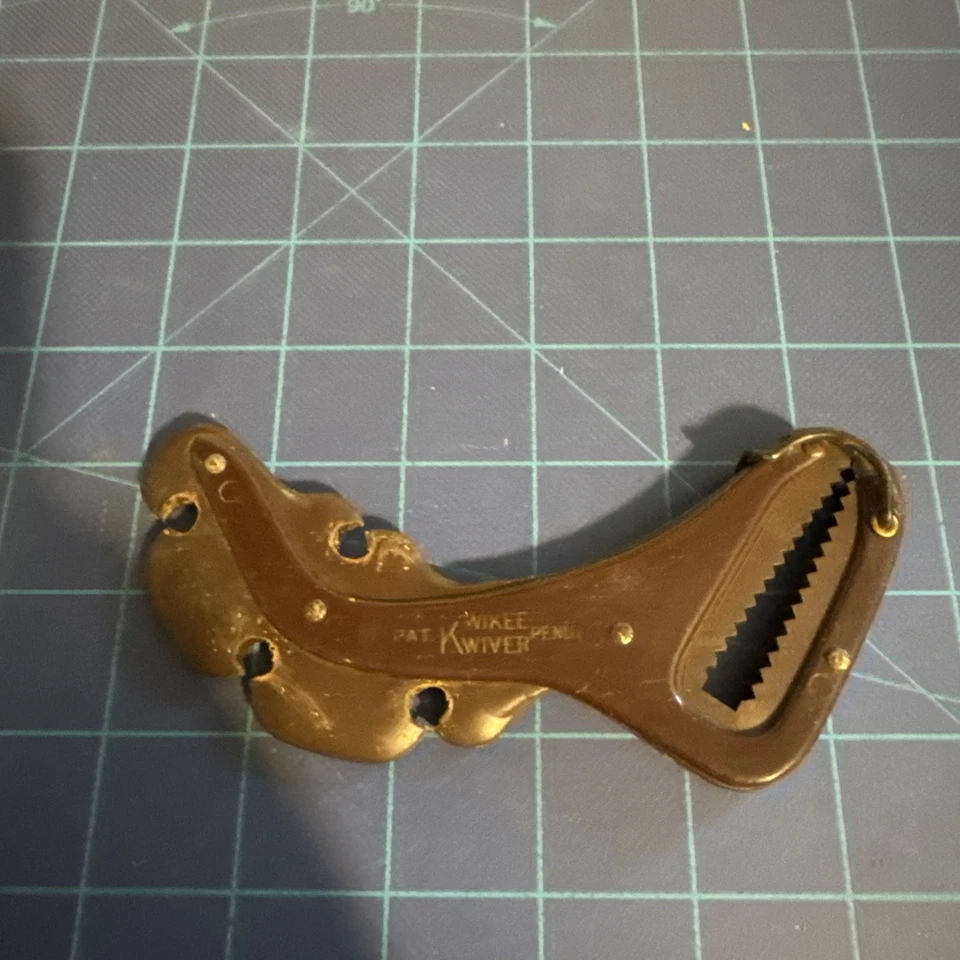 Vintage KWIKEE KWIVER QUIVER  Archery Recurve Long Bow Traditional Bow Nice - Image 1 of 4