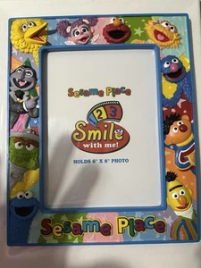 Sesame Street Place 3D photo Frames Rare holds 6x8 photo pre-owned - Picture 1 of 11