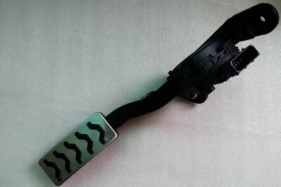 Pedal acelerador para 2012 2013 2014 2015 2016 2017 KIA Rio (conducción a la izquierda) Foto 1 de 3