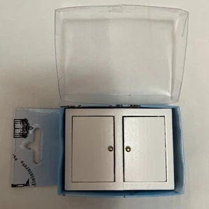 Puppenhaus Miniatur Stadtplatz Schrank 1:12 - Bild 1 von 4