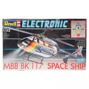 Revell 8019 Electronic 1:32 MBB BK 117 Space Schip Hubschrauber 1990 Rarität Neu - Bild 1 von 6