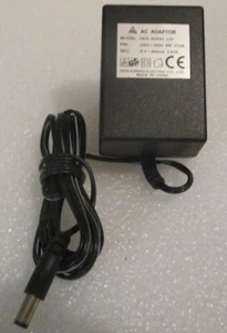 Nachlaß ! Adapter Netzteil AC ADAPTOR Modell HKA-A0940-230 230V 50Hz 6W 31mA - Bild 1 von 3