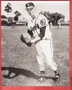1952 BOSTON BRAVES 8 X 10 GLOSSY DAVE COLE - Picture 1 of 2