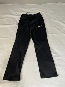 Nike Therma Dri Fit Boys Kids Fleece Athletic Pants Sweatpants Size Youth XL - Picture 1 of 3