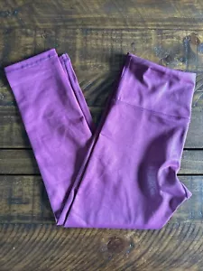 Zyia Maroon Sparkle Shimmer Carpi Leggings Size 2 NWOT Athletic - Picture 1 of 6