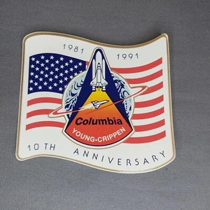 1981-1991 Columbia Young Crippen 10th Anniversary NASA amerikanischer Aufkleber Aufkleber - Bild 1 von 2